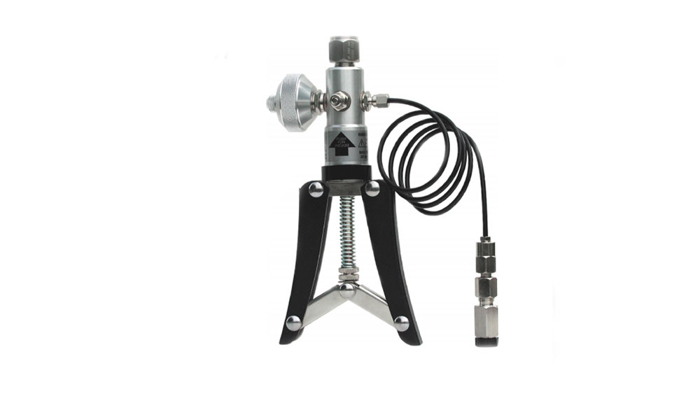 Pneumatic Pressure & Vacuum Hand Pump Model: HCA870/PH